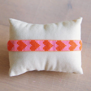 Bazou - Weave bracelet with Hearts - Orange/Pink AC056