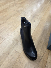 Pitillos 20239 Black Leather Boots