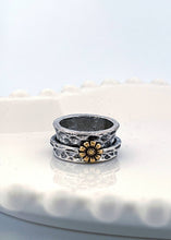 Nette Road - Chrysanthemum Metal Fidget Ring