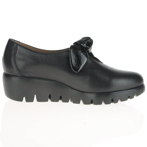 Wonders C-33159 Black Leather Shoe with Bow Detail