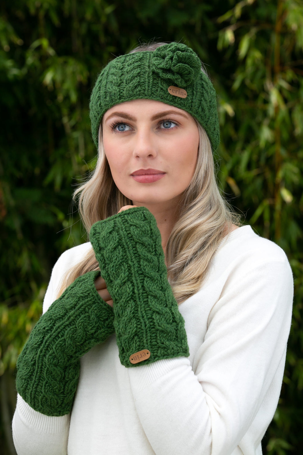 Erin Cable Knit Handwarmers - green