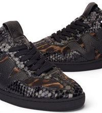 Wonders AP-2010 LAI Leopard print Trainers