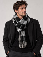 Suie Valentini srl - Thick & Soft Winter Scarf with Cashmere-Like Feel 251106