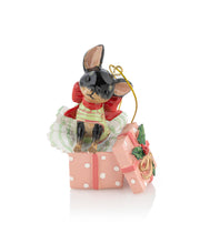 Eimear Wright Zeus Range - 8cm Chihuahua Tree Hanger (5687)