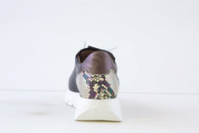 Wonders A-2495 Black Leather with Snake Trainers