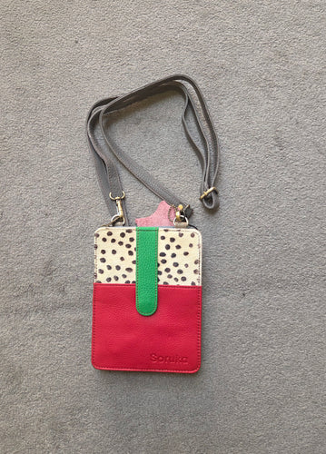 Soruka Josie Clutch Crossbody Bag 81057