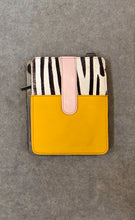 Soruka Josie Clutch Crossbody Bag 81057