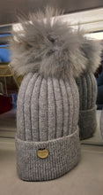 Arabella Cashmere Hat with detachable Pom Pom