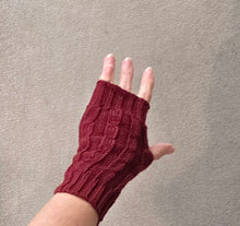 MODA LATINA - Fingerless knitted alpaca gloves