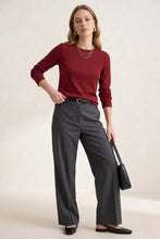 J.W. Atelier - 100% premium cotton long-sleeve T-shirt: Bordeaux